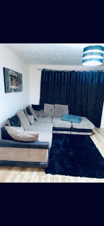 Service Apartment Thamesmead  ภายนอก รูปภาพ