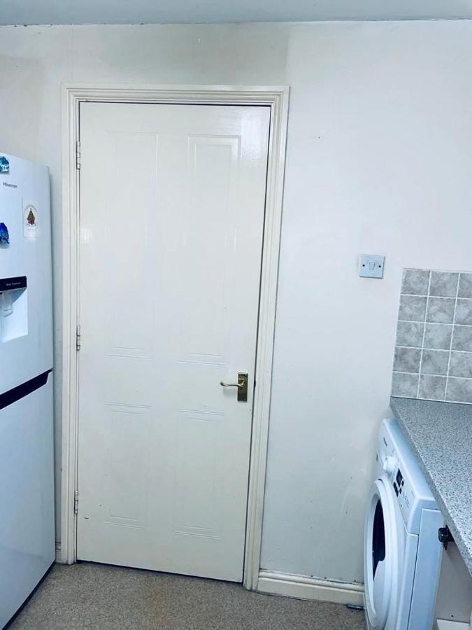 Service Apartment Thamesmead  ภายนอก รูปภาพ